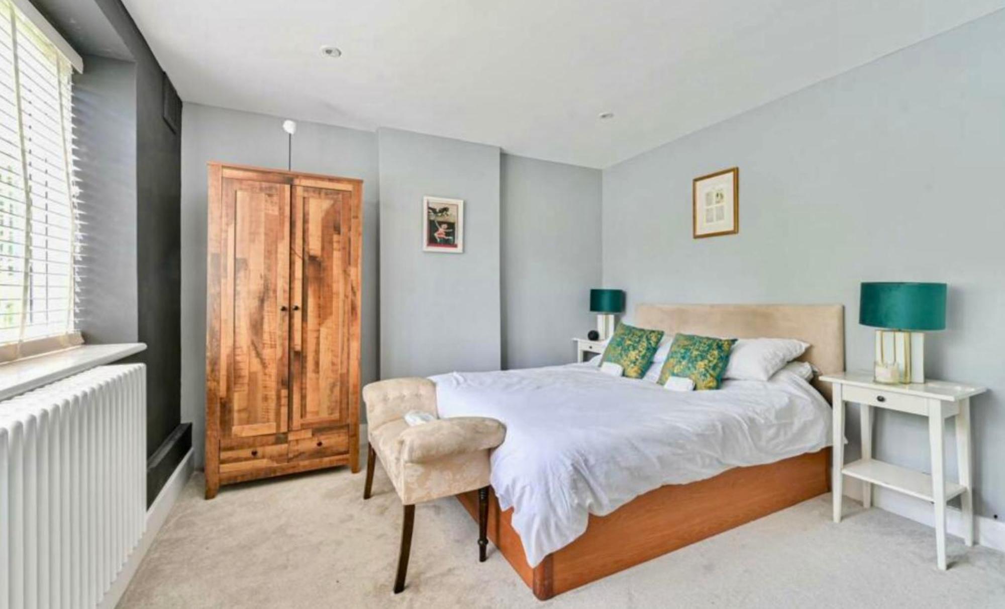 Victoria & Bridge 20 Mins 5 Star 3bed Luxury Aircon Secure Parking * Londres